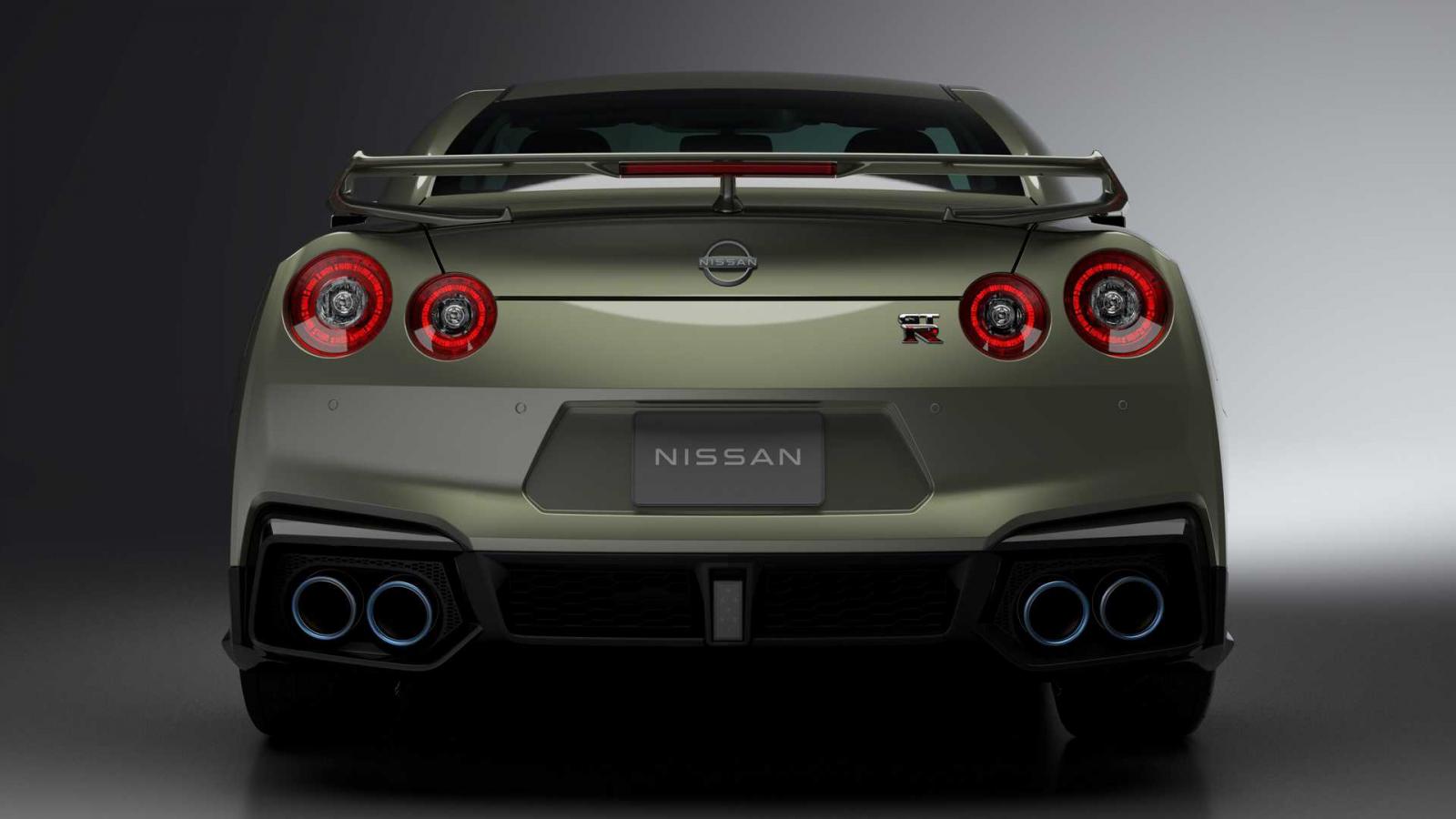Ανανεωμένο Nissan GT-R: Με ειδικές εκδόσεις και μικρές αλλαγές